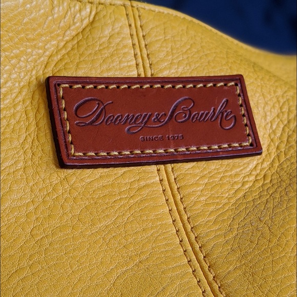NEW Dooney & Bourke shoulder purse - Picture 2 of 8